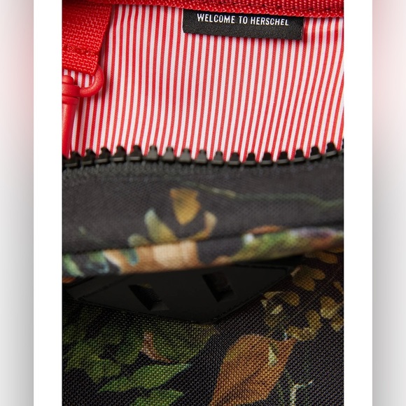 Herschel Heritage Crossbody Bag - Forest Camo - Picture 2 of 5
